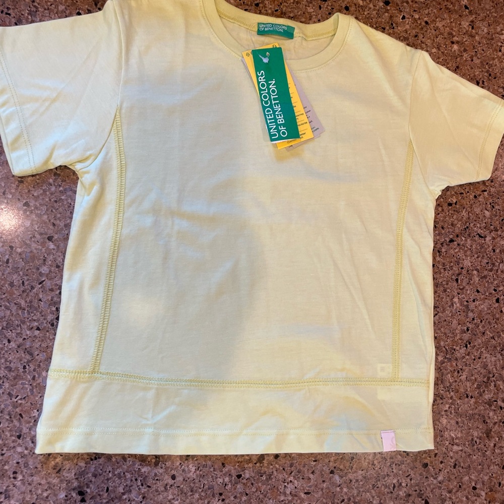 United Colors Of Benetton Lime Green Short Sleeve Tee size 5-6